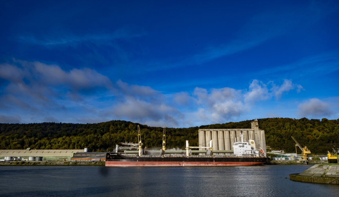 Chargement bateaux Val de la Haye