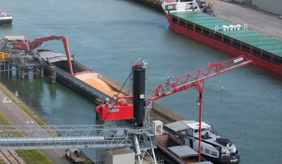 Sénalia Céréales Export Presqu'ile Elie _ péniches
